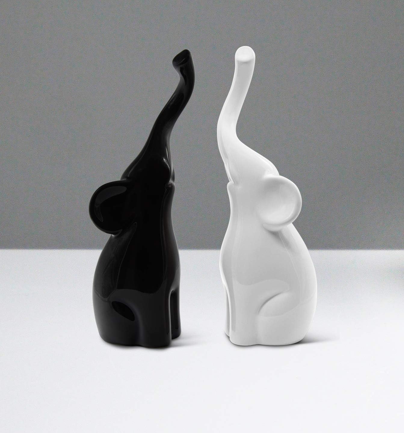 Moderne Keramik-Skulptur: Harmonisches Elefanten-Paar in Schwarz & Weiß
