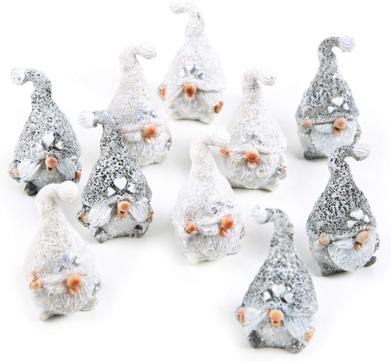 10 Mini Weihnachtswichtel Figuren - Kleine Weihnachtsgeschenke für Kollegen