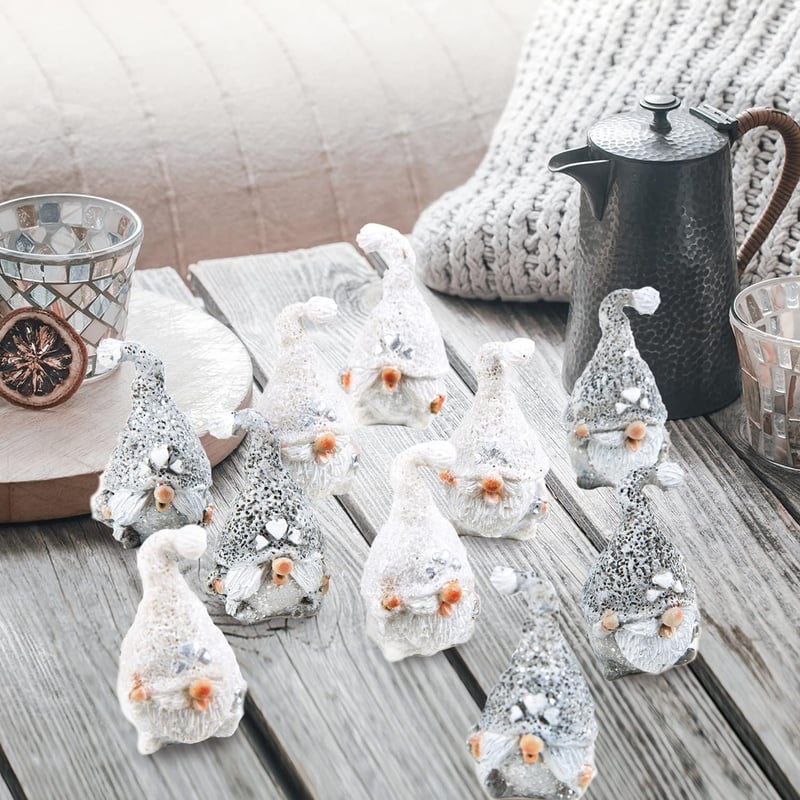 10 Mini Weihnachtswichtel Figuren - Kleine Weihnachtsgeschenke für Kollegen