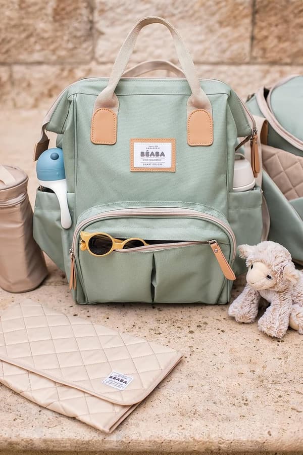 Multifunktionale Wickeltasche mit Wickelunterlage - Salbeigrün