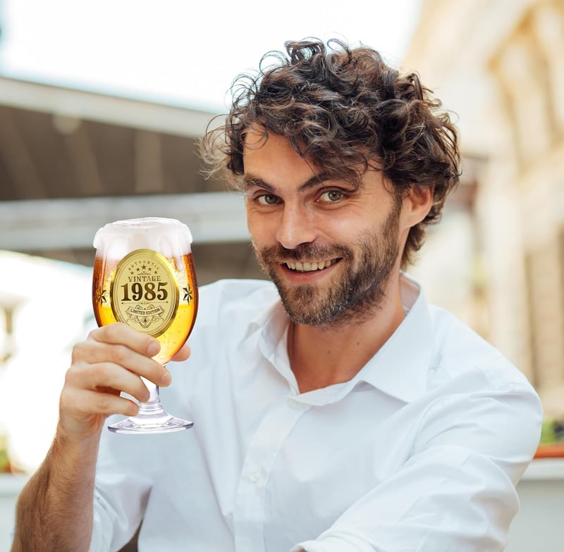 Personalisiertes Bierglas mit Gravur zum 40. Geburtstag für Männer