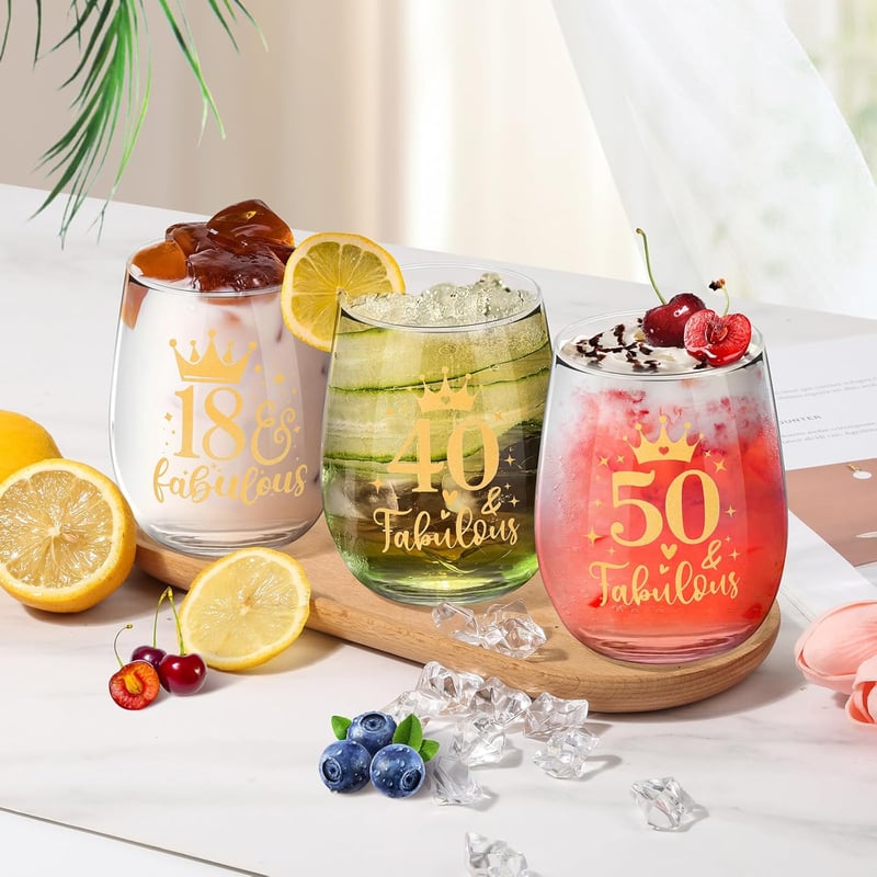 Personalisierte Weingläser im Geschenkset zum 50. Geburtstag für Frauen