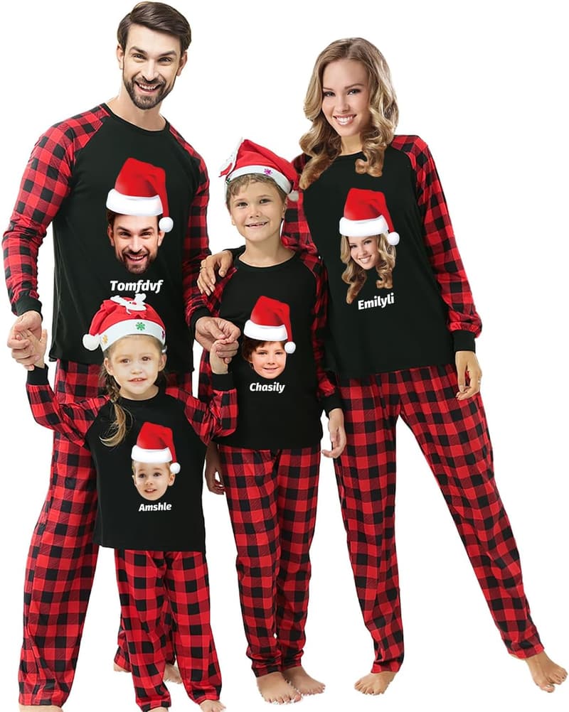 Personalisierte Familien-Weihnachtspyjamas mit Namen