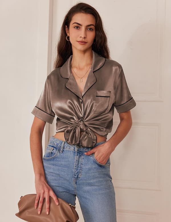 Damen Satin Schlafanzug Set mit Knopfleiste – Kurzarm und Hose