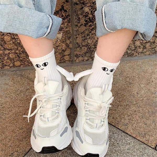 Lustige magnetische Socken mit Händen - Freundschaftsgeschenk für Paare