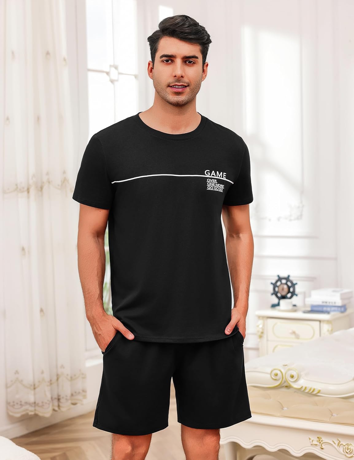 Herren Baumwoll-Pyjama kurz mit V-Ausschnitt und Shorts