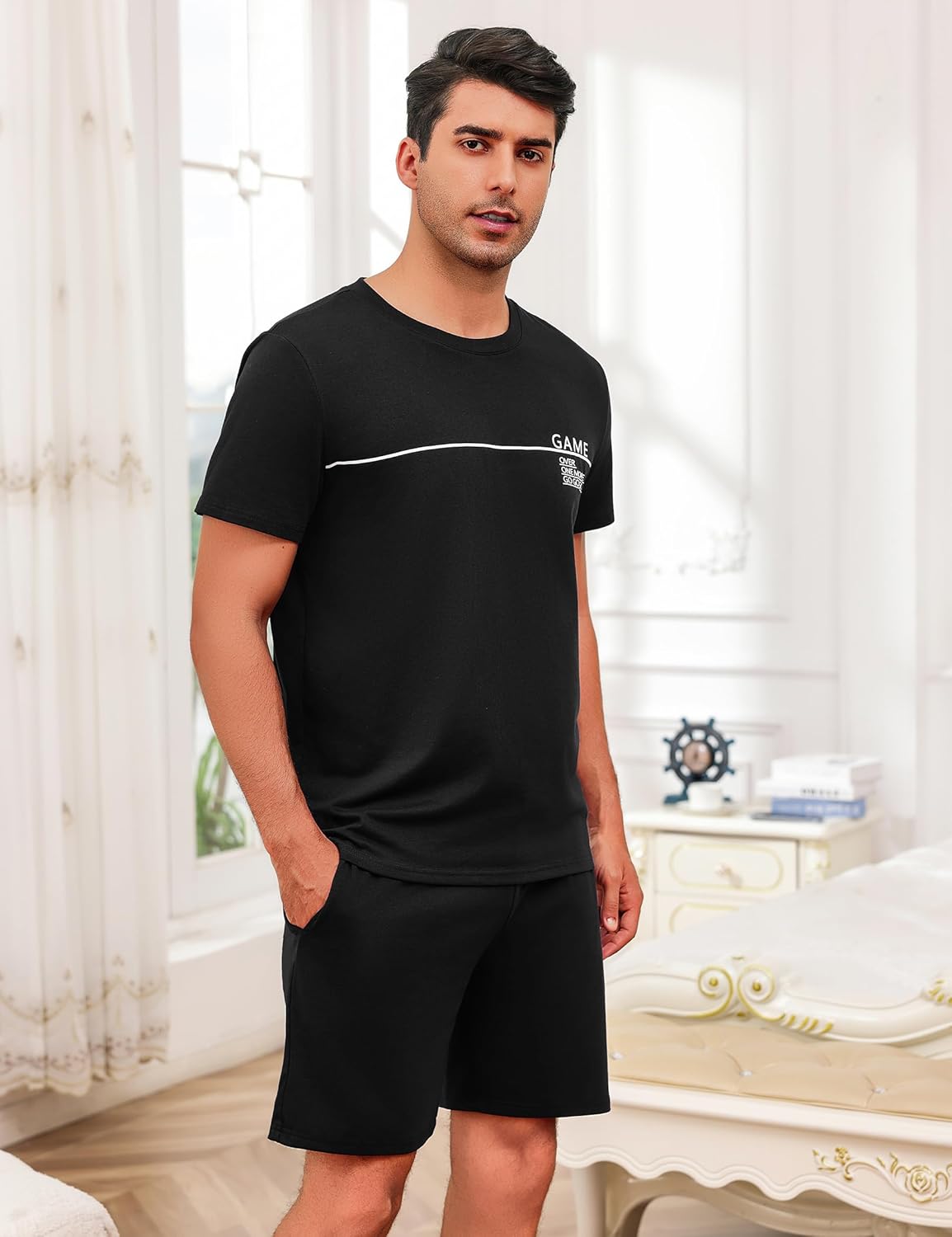 Herren Baumwoll-Pyjama kurz mit V-Ausschnitt und Shorts