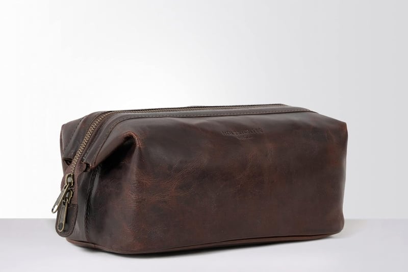 Kulturbeutel aus handgefertigtem Premium-Leder – Größe M, marone