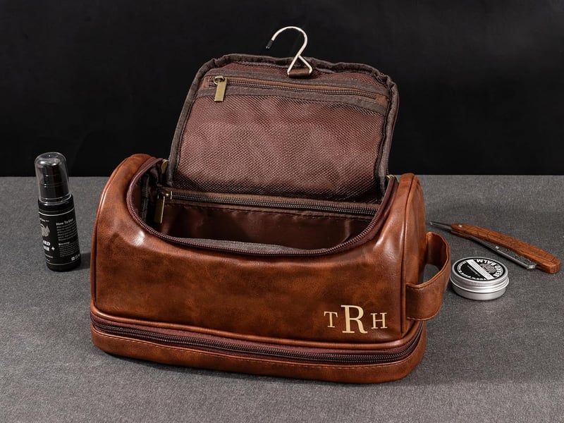 Personalisierter Herren-Reise-Toilettenbeutel aus PU-Leder