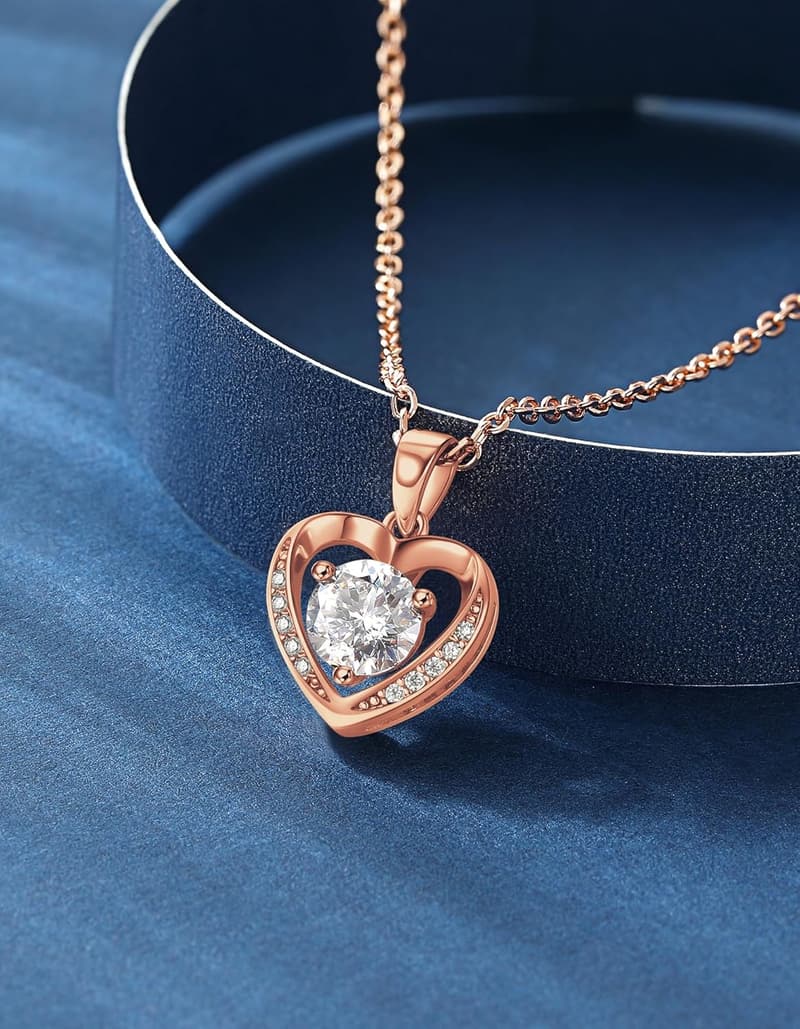 Valentinstagsgeschenk: Damen Herzanhänger-Kette aus 925 Silber mit Moissanite