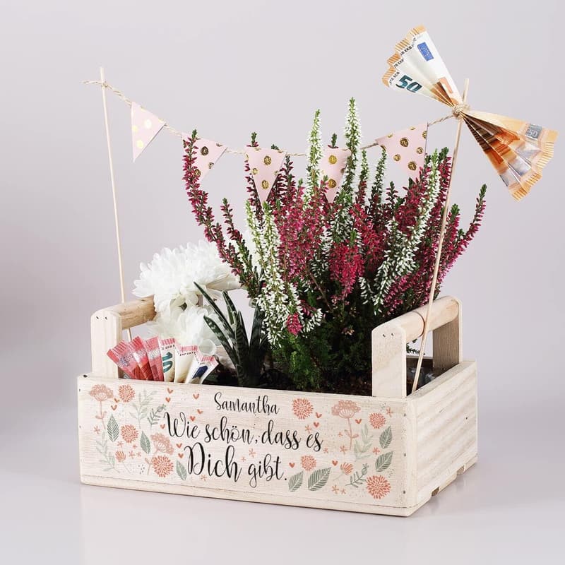 Pflanzkiste mit Blumenmotiv und persönlichem Wunschname