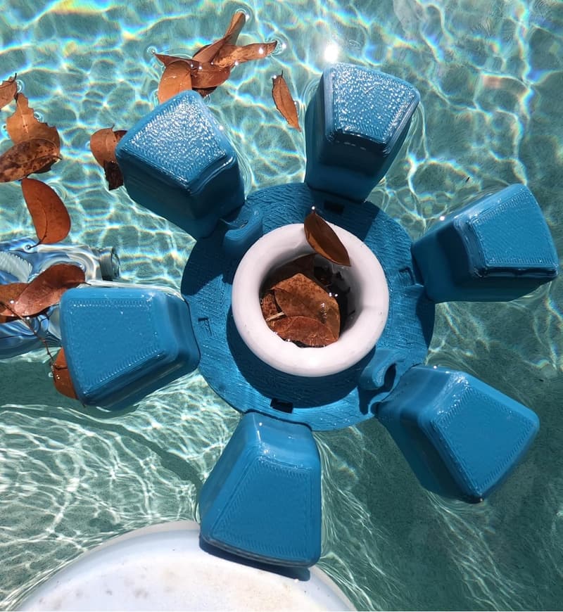 Automatischer Poolreiniger SkimmerMotion Xtreme für klare Pools