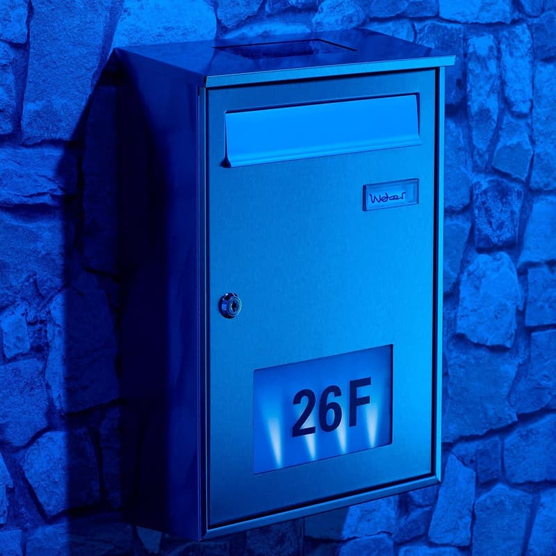 Beleuchteter Edelstahl-Briefkasten mit Solar-Hausnummer