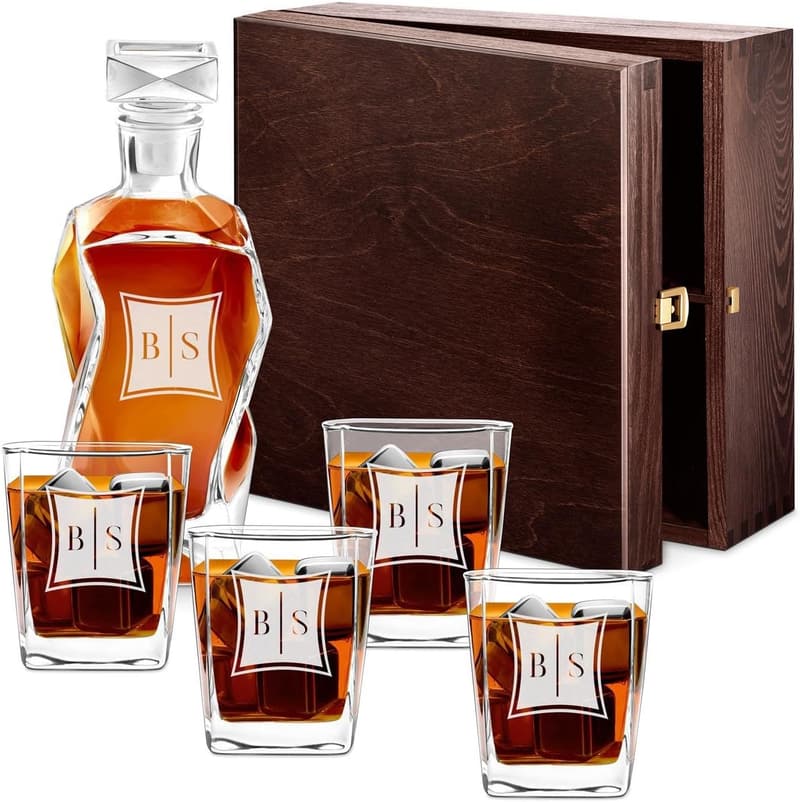 Whiskey Dekanter Set mit Gravur für Männer - 700ml, 4 Gläser