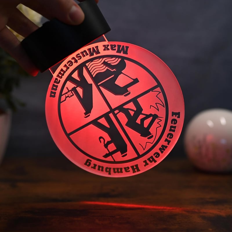 Personalisierte LED Tischlampe für Feuerwehrmänner – Geschenk mit Gravur