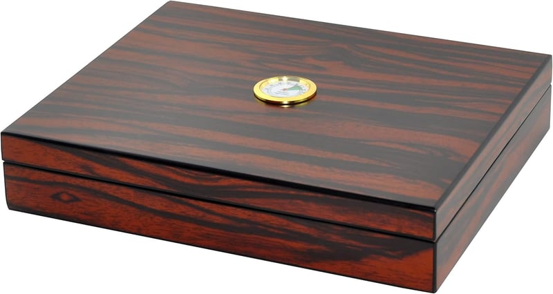 Handgefertigter Zigarrenhumidor für 20 Zigarren aus Zedernholz mit Glasdeckel