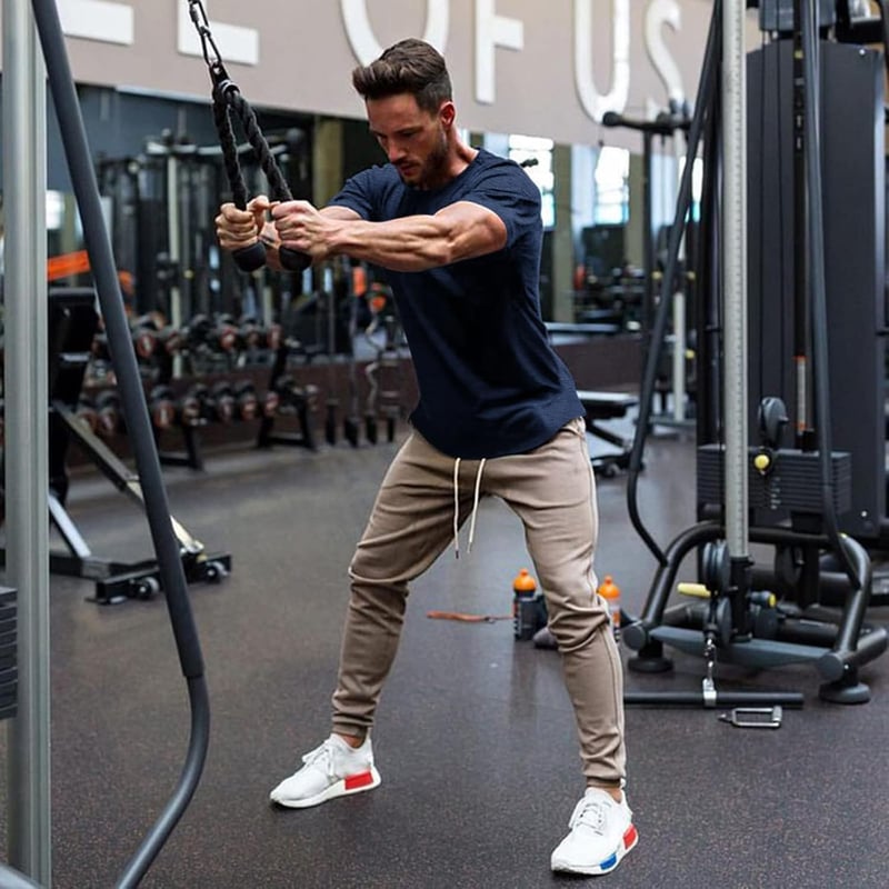 Slim Fit Herren T-Shirt für Fitness und Sport - Einfarbig, Rundhals