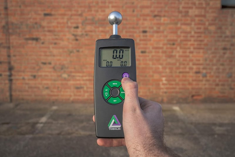 Feuchtigkeitsmessgerät TOBOMETER HY für Mauerwerk und Holz mit LCD-Display