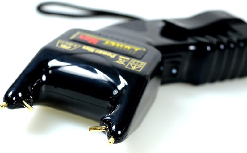 PTB Elektroschocker 500.000 Volt mit Batterien und Pfefferspray