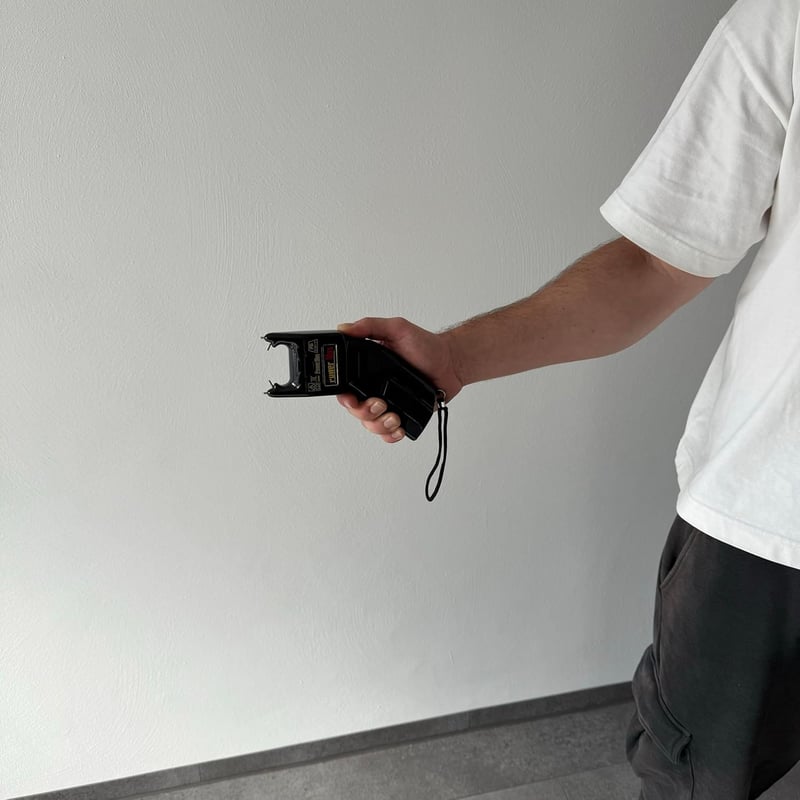Power Max Elektroschocker 500.000 V – Taser aus EU mit 2x 9V Batterien