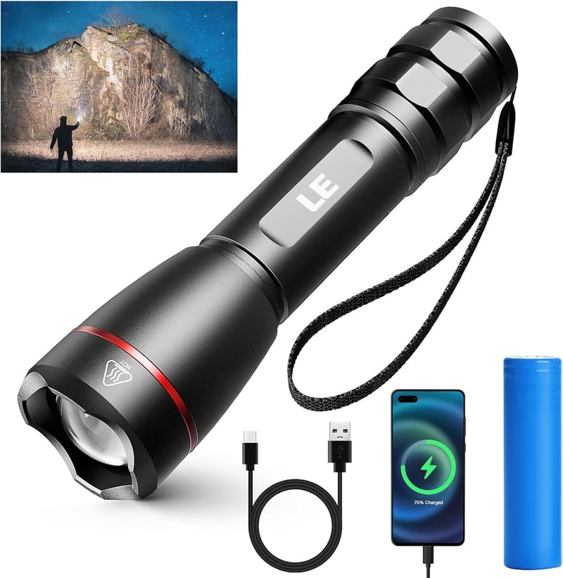 Wiederaufladbare LED Taschenlampe 15000 Lux, IPX4, 5 Modi, für Outdoor