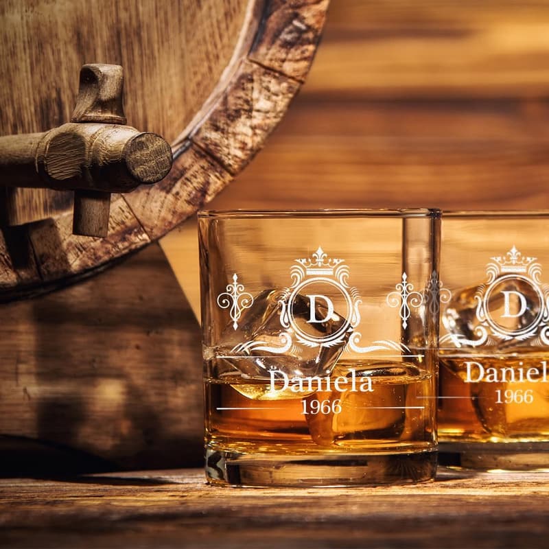 Personalisierbares Whiskyglas mit Krone - 315 ml, ideal für Männer zum Jubiläum