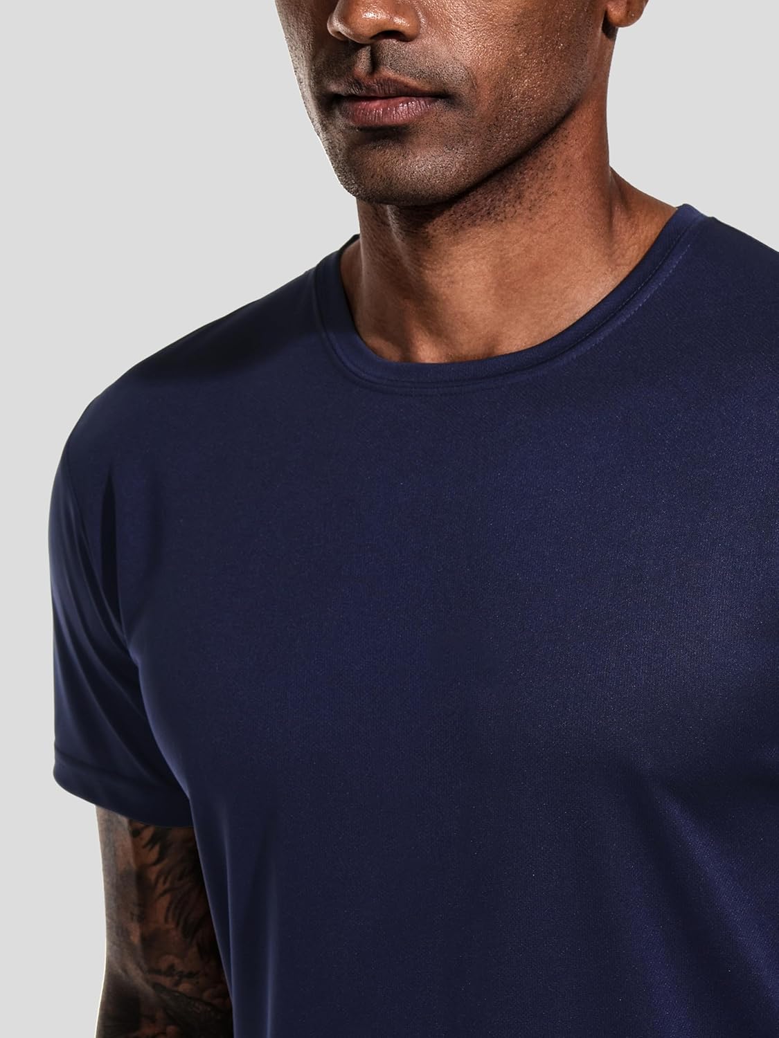 Basic Herren T-Shirt 5er Set aus Baumwolle oder Polyester