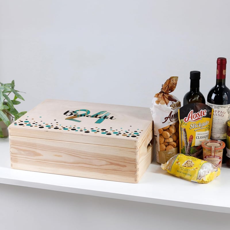 Personalisierte Holzkiste mit Name & Alter - Geschenk zum Jubiläum & Geburtstag