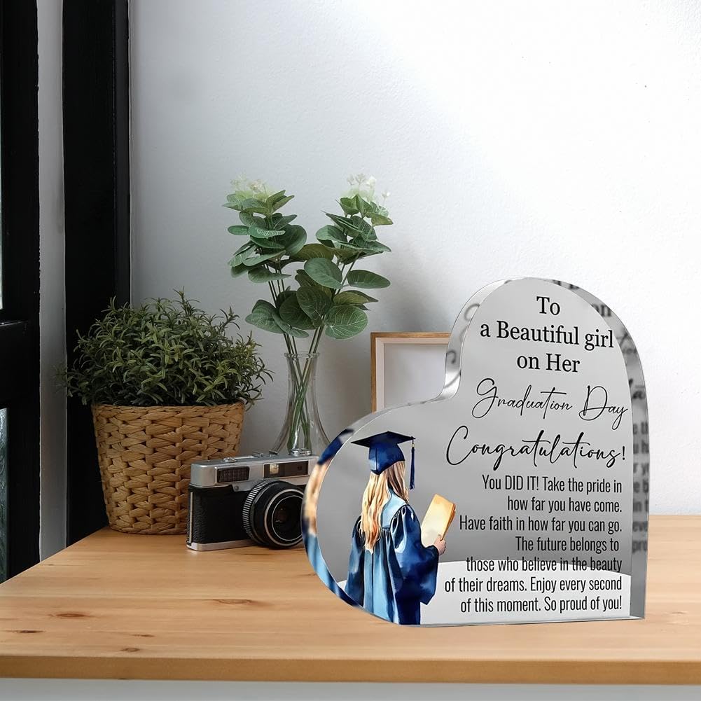 Abschlussgeschenk: Transparentes Acryl-Herz-Ornament für Frauen 2025