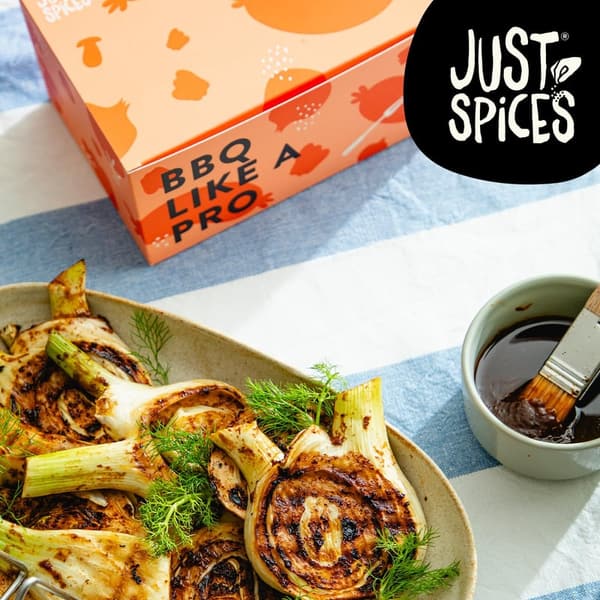 BBQ Gewürzbox mit 6 Marinaden- und Rub-Gewürzmixen in Geschenkbox