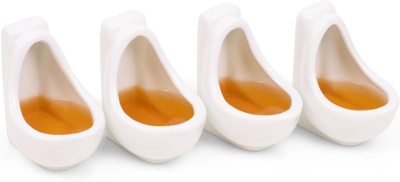 Lustige Urinal-Schnapsgläser für Männer, 4er-Set als Scherzgeschenk