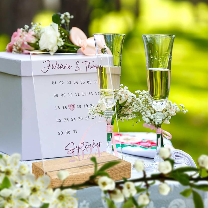 Personalisierter Jahrestagskalender aus Acrylglas 20x15cm für Paare