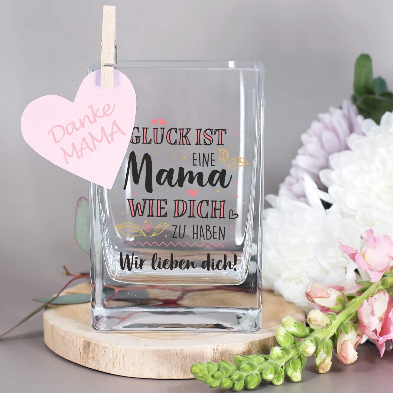 Moderne Glasvase mit Kompliment für Mama – Perfektes Muttertagsgeschenk