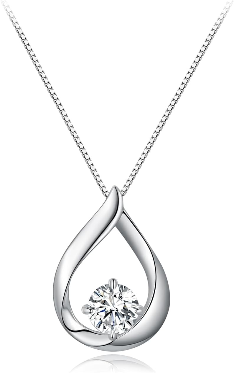 Herzförmige Moissanit-Halskette aus 925 Sterling Silber für Frauen