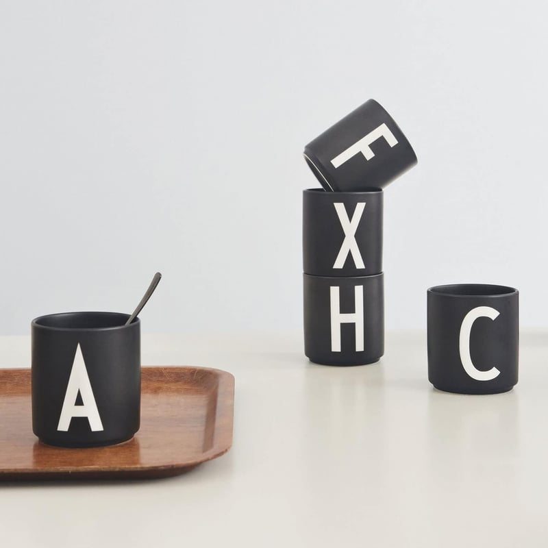 Personalisierte Porzellan-Tasse mit Buchstaben (A-Z) - 250 ml