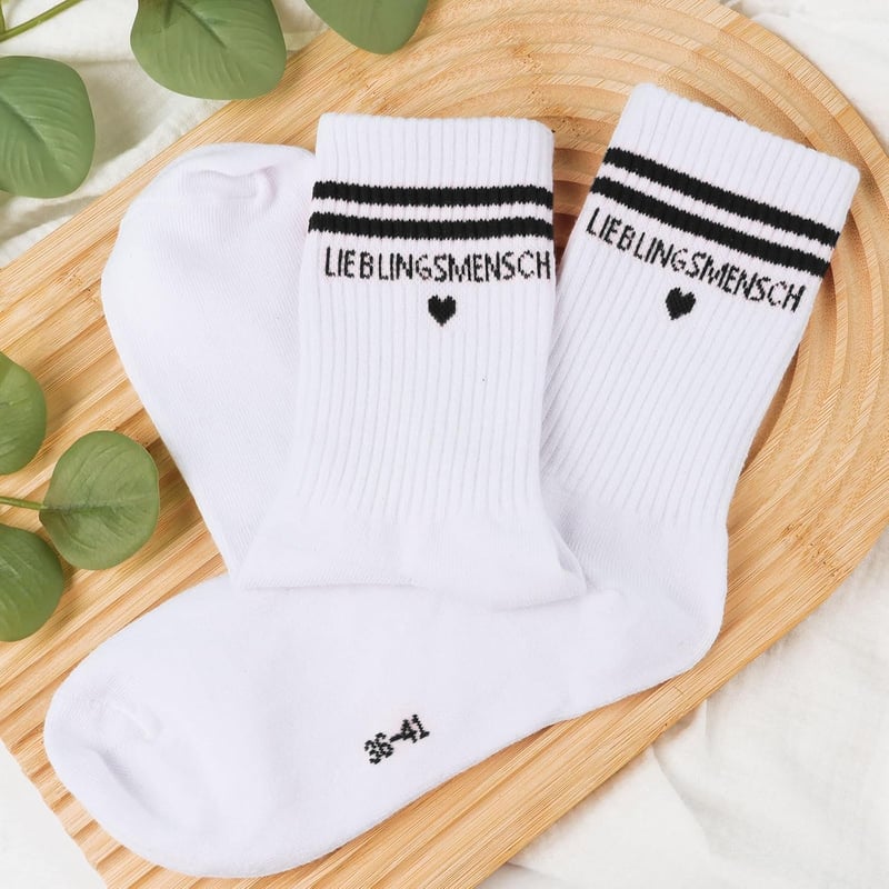 Socken für Freundin – Geschenkidee zum Geburtstag oder Valentinstag