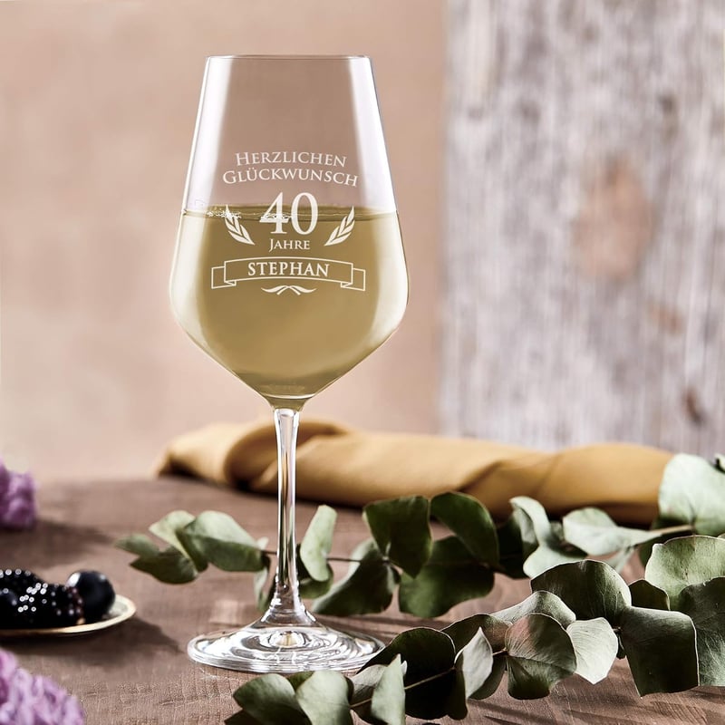 Personalisiertes Weinglas mit Gravur zum 40. Geburtstag