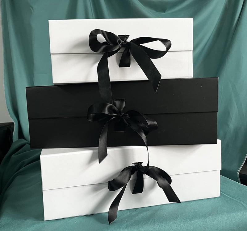 Geschenkbox mit Magnetdeckel 33x26x11 cm für Hochzeiten und Jubiläen