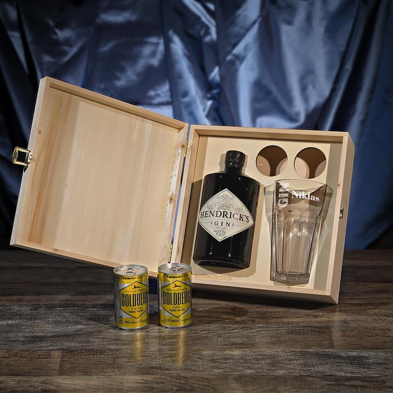 Personalisierbares 5-teiliges Gin & Tonic Set in Geschenkbox