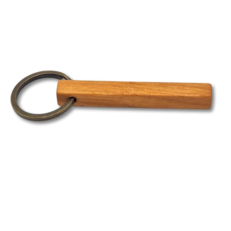 Personalisierter Holzschlüsselanhänger mit individueller Gravur, Geschenk zum Geburtstag