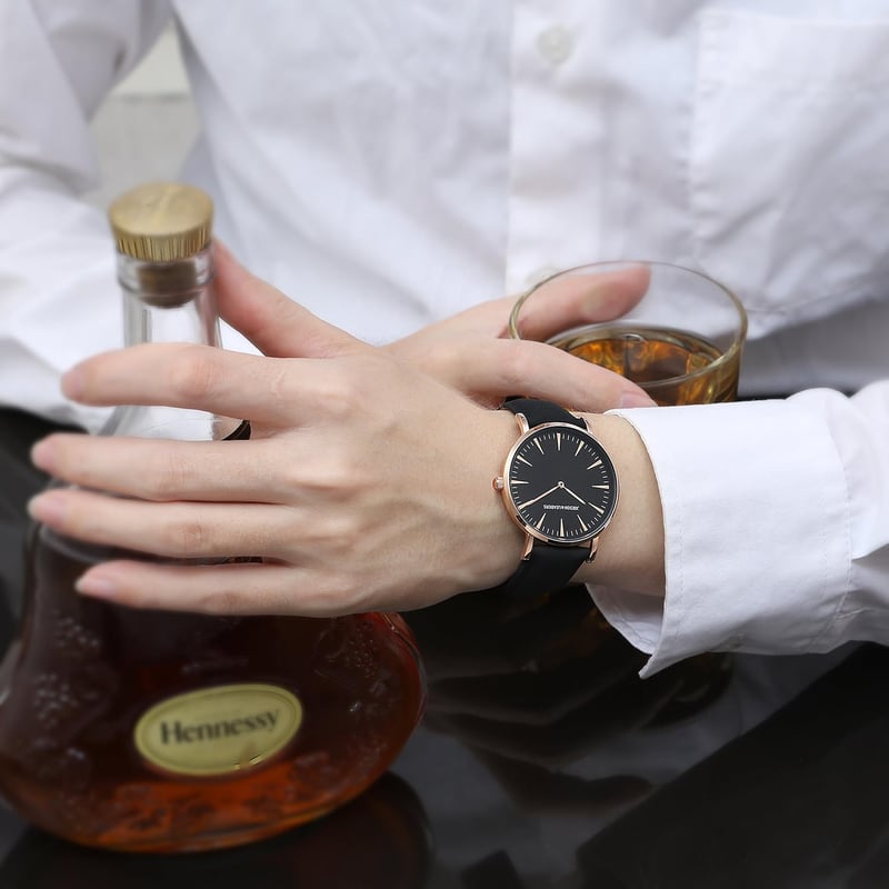 Damen Analog Quarzuhr mit Armband von JOESON