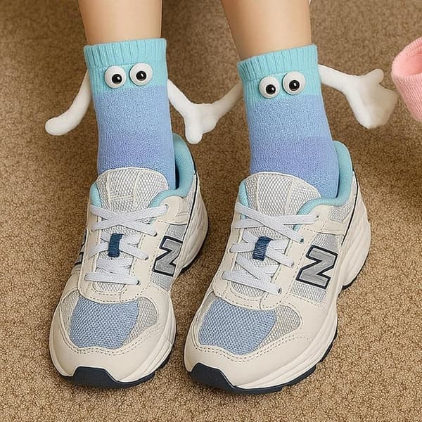 Trendige Socken mit magnetischen Händen - 5 Paar für Frauen und Männer
