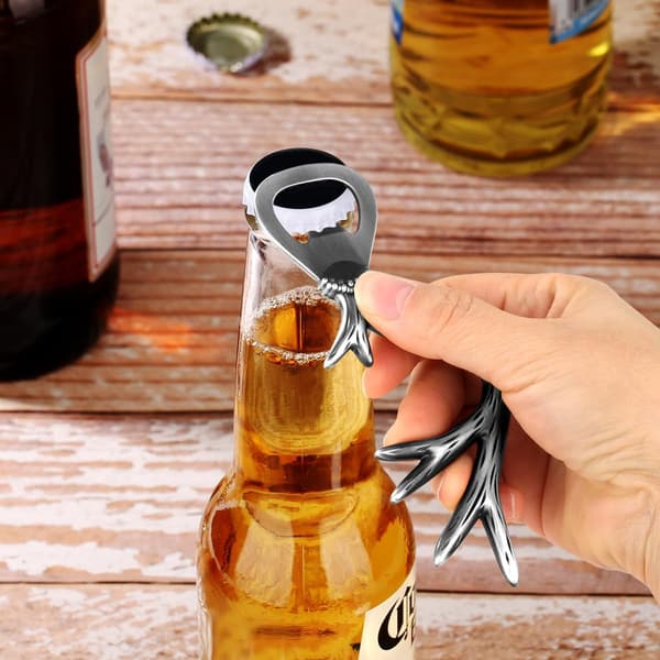 Personalisierter Bierflaschenöffner aus Hirschgeweih für Jäger