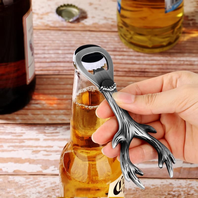 Personalisierter Bierflaschenöffner mit Hirschgeweih für Jäger