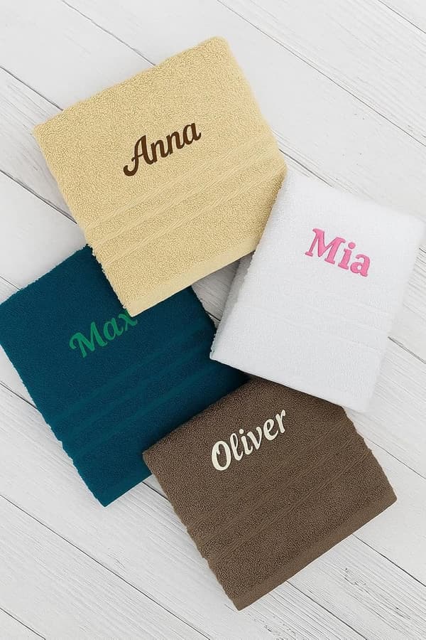 Personalisierbares Badetuch mit Namen, 70 x 140 cm, Creme