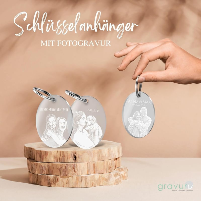 Personalisierter Schlüsselanhänger mit Foto und Gravur für Paare