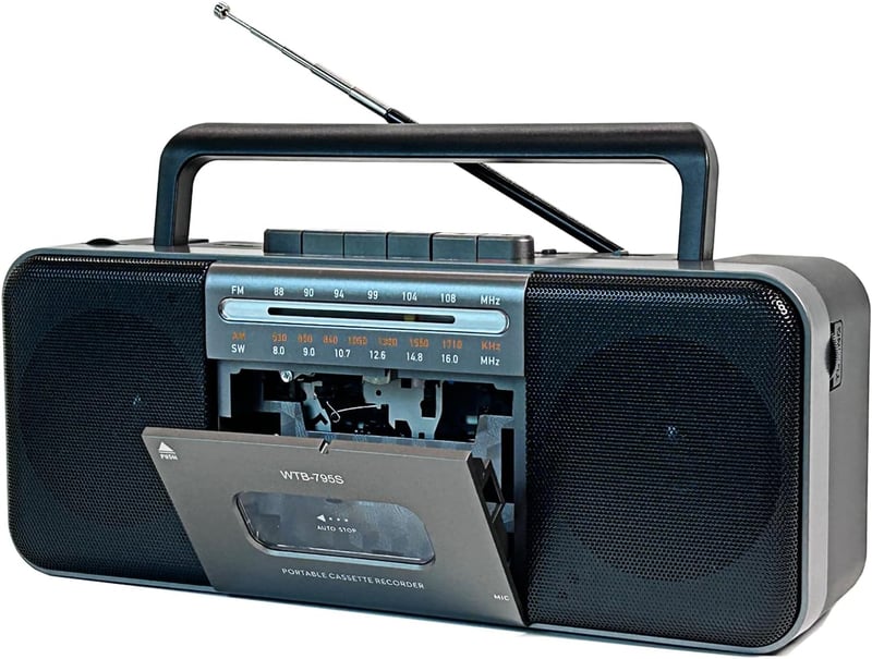 Tragbarer Kassettenrekorder mit Bluetooth und Kassette-zu-MP3-Konverter