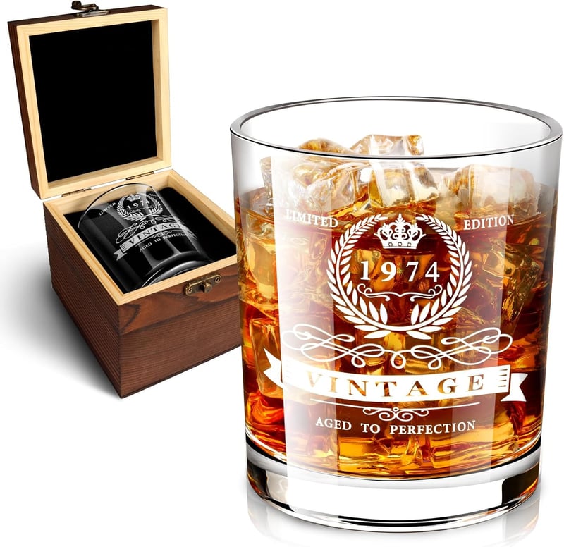 Whiskeyglas mit Holzbox zum 50. Geburtstag für Männer, 340 ml, graviert