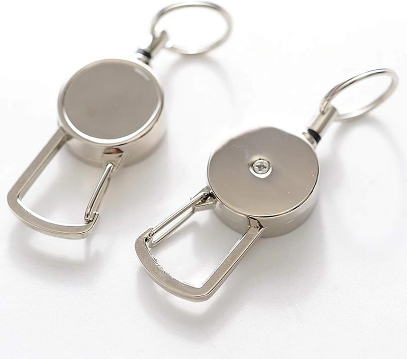 Ausweisjojo mit Metallkartenhalter und Schlaufenclip