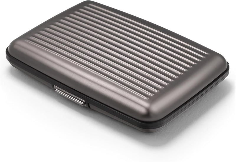 Aluminium Kartenetui mit RFID-Schutz und Metallverschluss